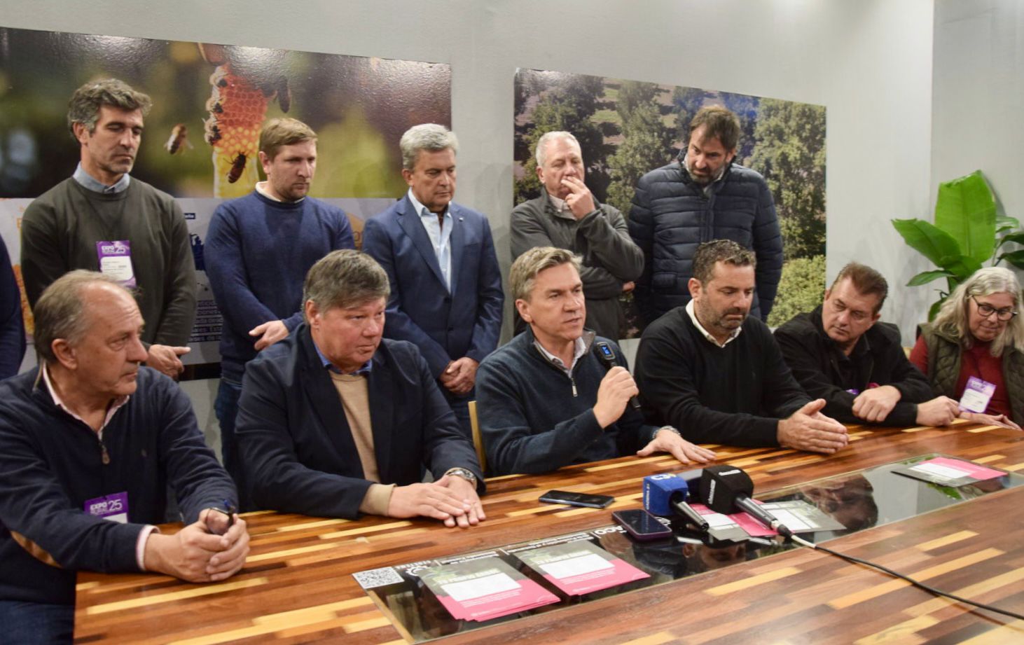 EN EL STAND DE CHACO : SE PRESENTÓ LA NACIONAL PRIMAVERA BRAFORD EN LA RURAL DE PALERMO.-