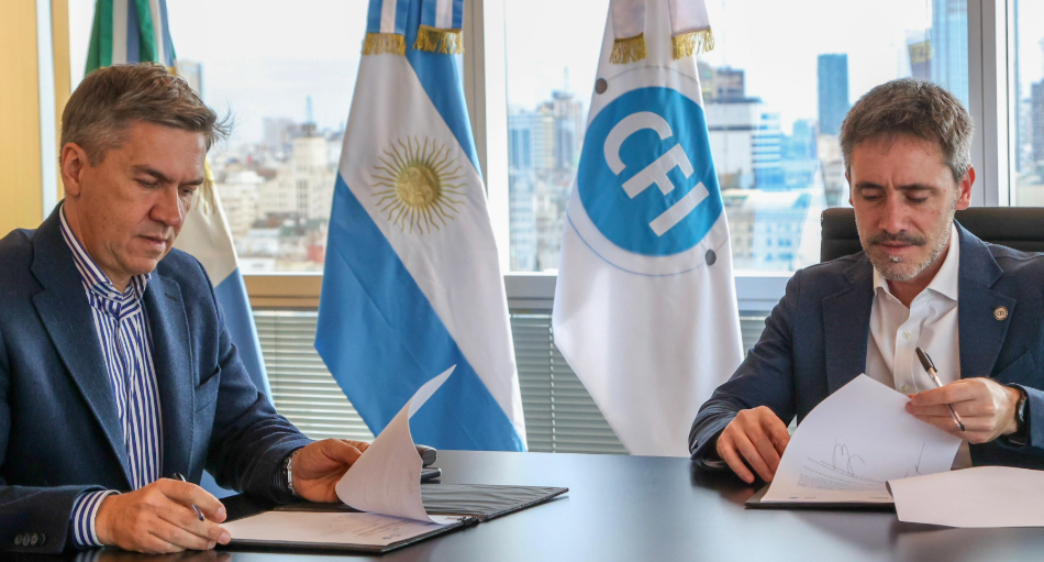BUENOS AIRES : Zdero firmo convenio con el CFI para potenciar Turismo,Industrias y desarrollo productivo.