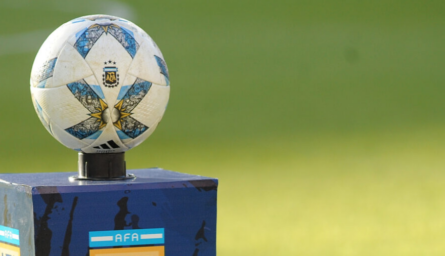 Domingo a puro futbol,fecha 14 y todos los partidos en vivo por aca,disfruta Racing-River desde las 20 horas.