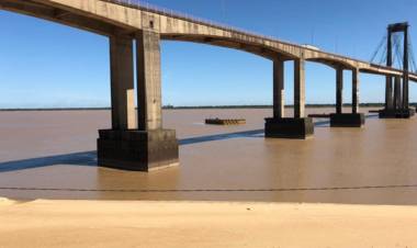 Aseguran que la bajante del río Paraná es la más larga de la historia y continuará hasta fin de año en toda la region