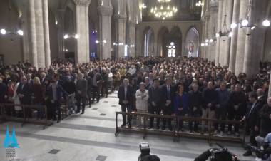 (video)  "meti la pata"las disculpas del Obispo Jorge Scheinig luego de la misa,que se convirtio en un acto partidario con bombos y batucadas dentro de la Basilica de Lujan