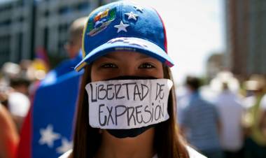 Venezuela : el régimen de Maduro cerró 15 emisoras de radio en la última semana,la censura a la libertad de expresion que algunos politicos quieren aplicar en Argentina