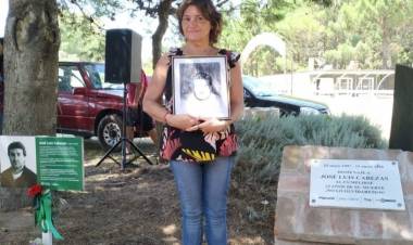 A 26 años, la hermana de José Luis Cabezas le escribió una carta : "Nos mintieron diciendo perpetua"los asesinos estan todos en libertad