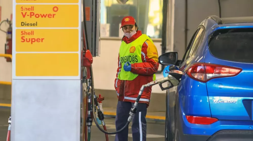 Arranco la 4º suba,Shell aumenta un 3,8% el precio de sus combustibles a partir de la medianoche,igual esta desfasado casi un 20% los precios,desde abril habria que ver a cuanto sube