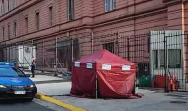 (actualizacion) Murió una bebé de tres meses en la puerta de la Casa Rosada : vivía en la calle con su familia