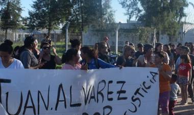 SAENZ PEÑA : Más denuncias contra profesor que habría abusado a de menores que se entrego en la noche del miercoles