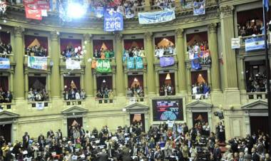 El hermoso negocio de Cristina Kirchner : que puede contar 16.000 millones de dolares a la Argentina,arranca el juicio por la expropiacion de YPF
