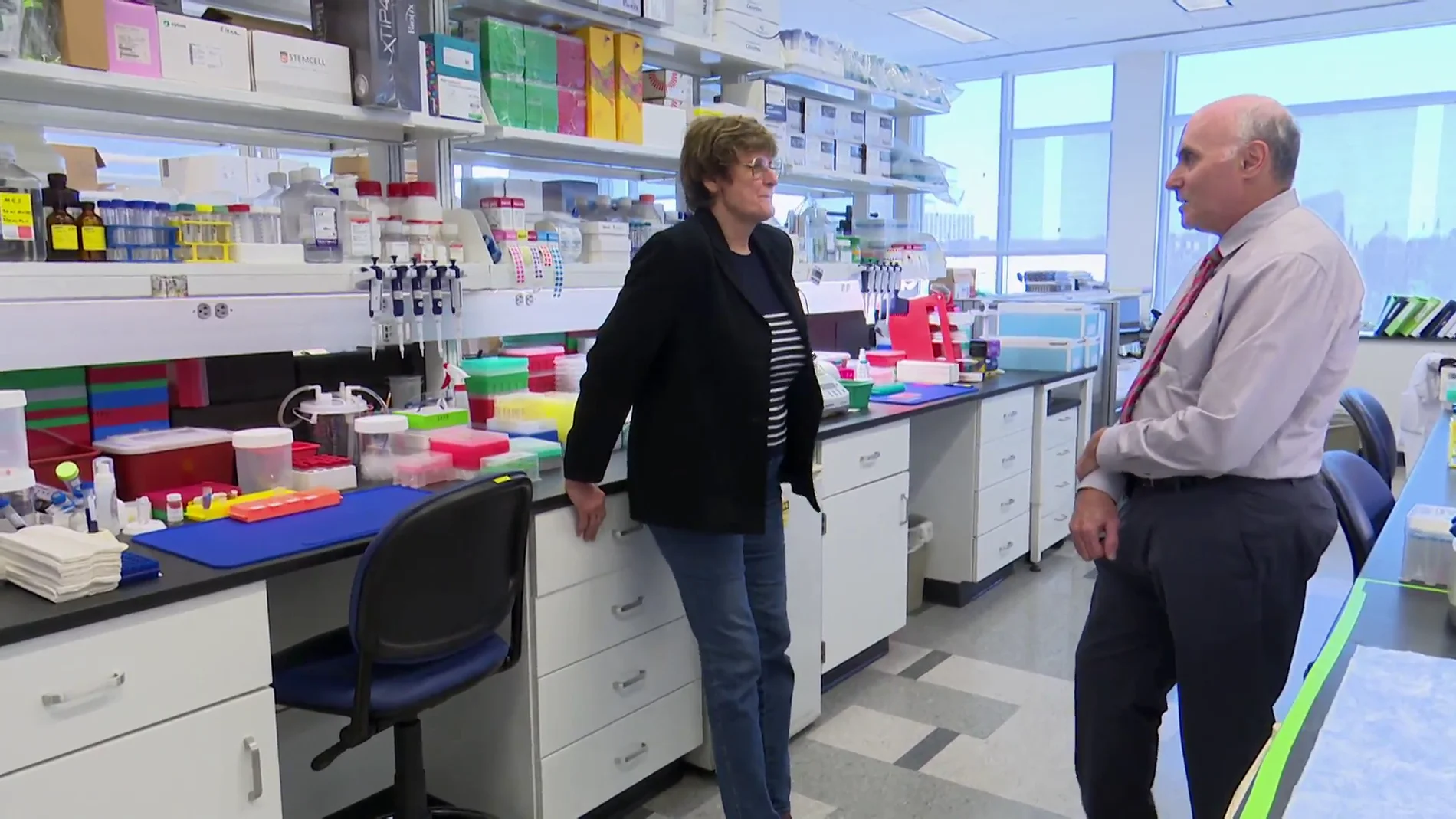 Premio Nobel de Medicina 2023  : Katalin Karikó y Drew Weissman reciben el galardón por sus aportes al desarrollo de las vacunas contra el virus del covid-19