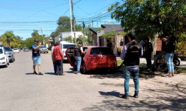 SAENZ PEÑA : Secuestraron otro vehiculo mas del Clan Sosa en un taller mecanico de la calle 21 entre 16 y 18 de la Ciudad Termal 