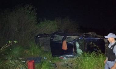 QUITILIPI : Fatal accidente en la Ruta Provincial Nº 4,murio un hombre luego de un vuelco y hay otra persona trasladada al Hospital 4 de junio de Saenz Peña