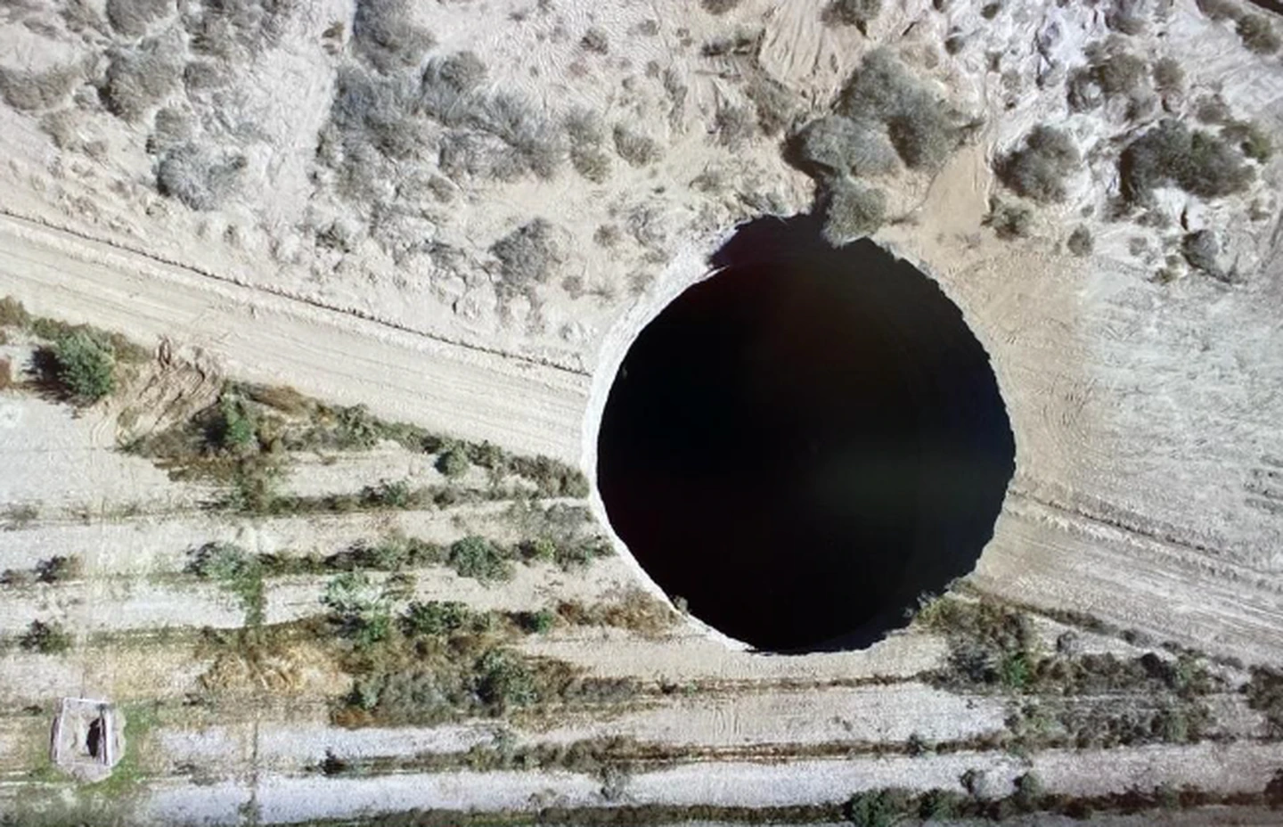 El misterio del "agujero gigante" que apareció en Atacama, Chile