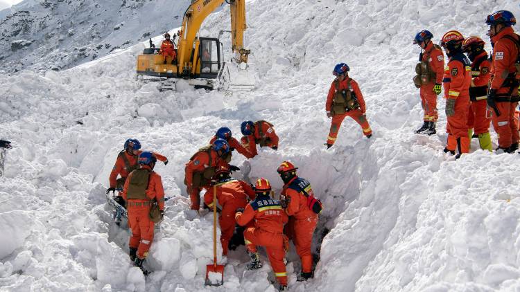 Al menos 28 personas murieron por una avalancha en el Tíbet