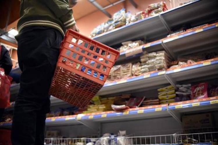 Gremios y gobiernos festejan "acuerdos",pero la inflación no da respiro,el precio de los alimentos sube a un ritmo del 6,4% mensual según un estudio privado