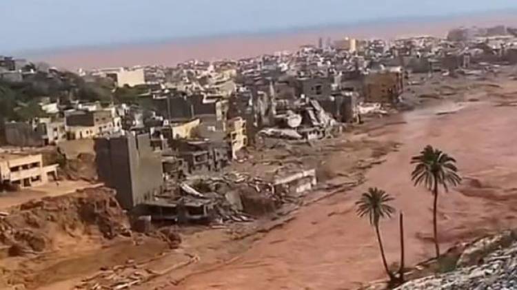 Cruz Roja advierte de número de muertos "enorme" y 10.000 desaparecidos por inundaciones en Libia