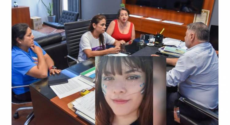 El Ministro de Gobierno Jorge Gomez recibio a la mama de Maria Luz Herrera desaparecida desde Septiembre en Sanez Peña